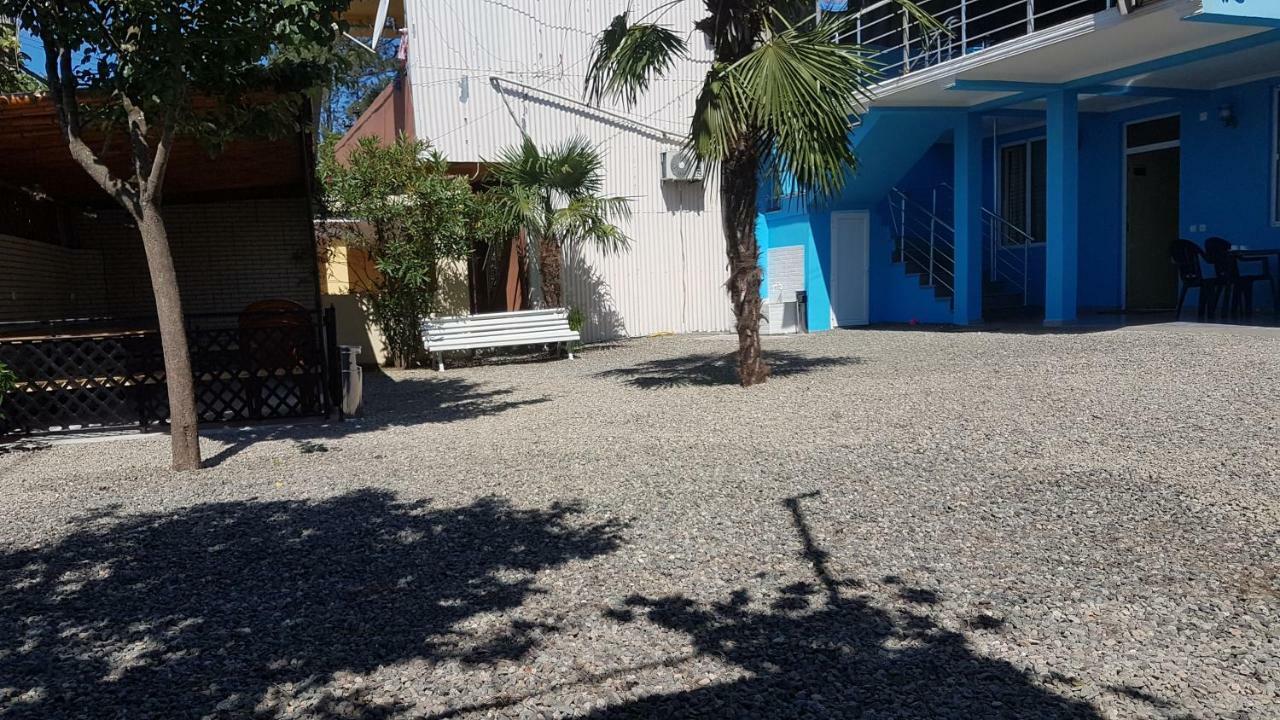 Hotel Nika House Ureki Exterior foto